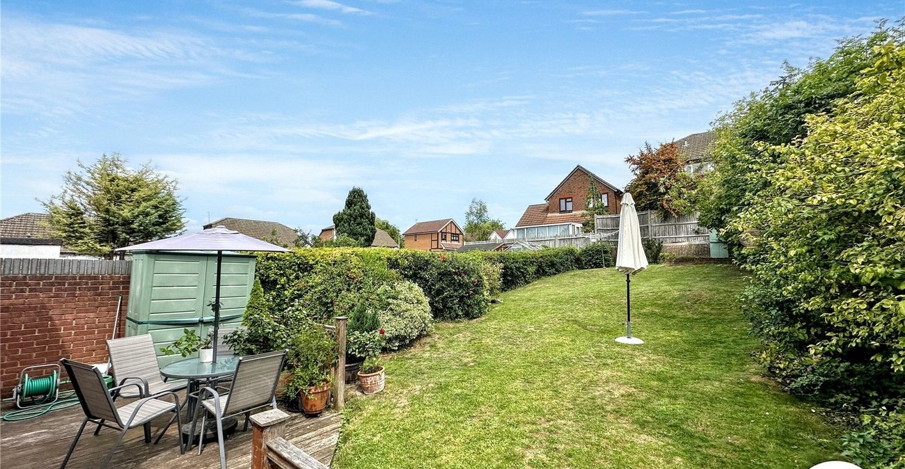 3 bedroom bungalow for sale in Rochester | Robinson Michael & Jackson