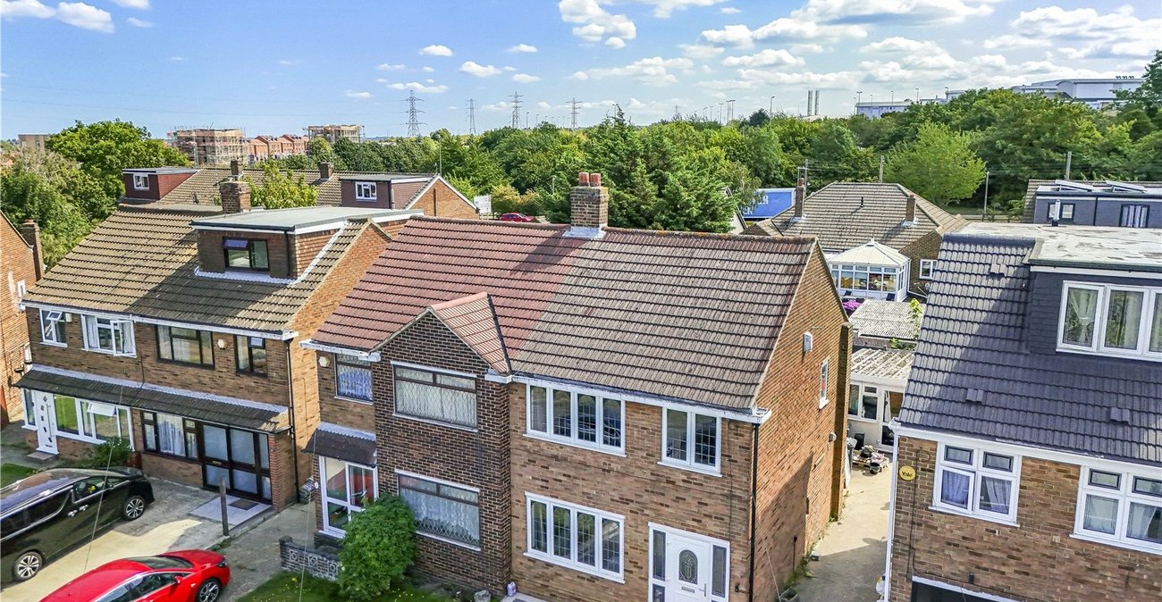 3 bedroom house for sale in Fleet Estate | Robinson Jackson