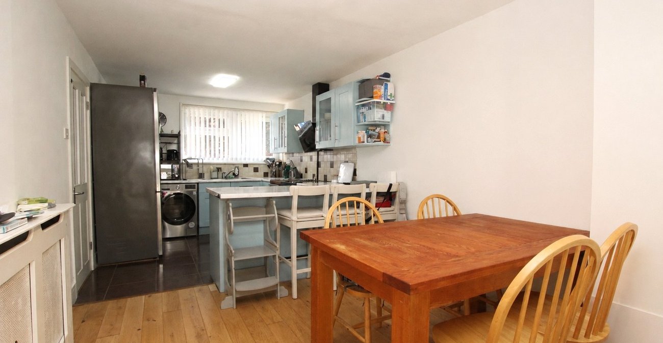 3 bedroom house for sale in Woolwich | Robinson Jackson
