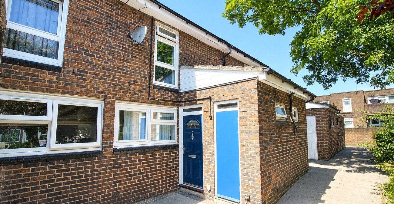 3 bedroom house for sale in Woolwich | Robinson Jackson