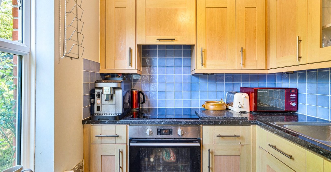 1 bedroom property for sale in London | Robinson Jackson