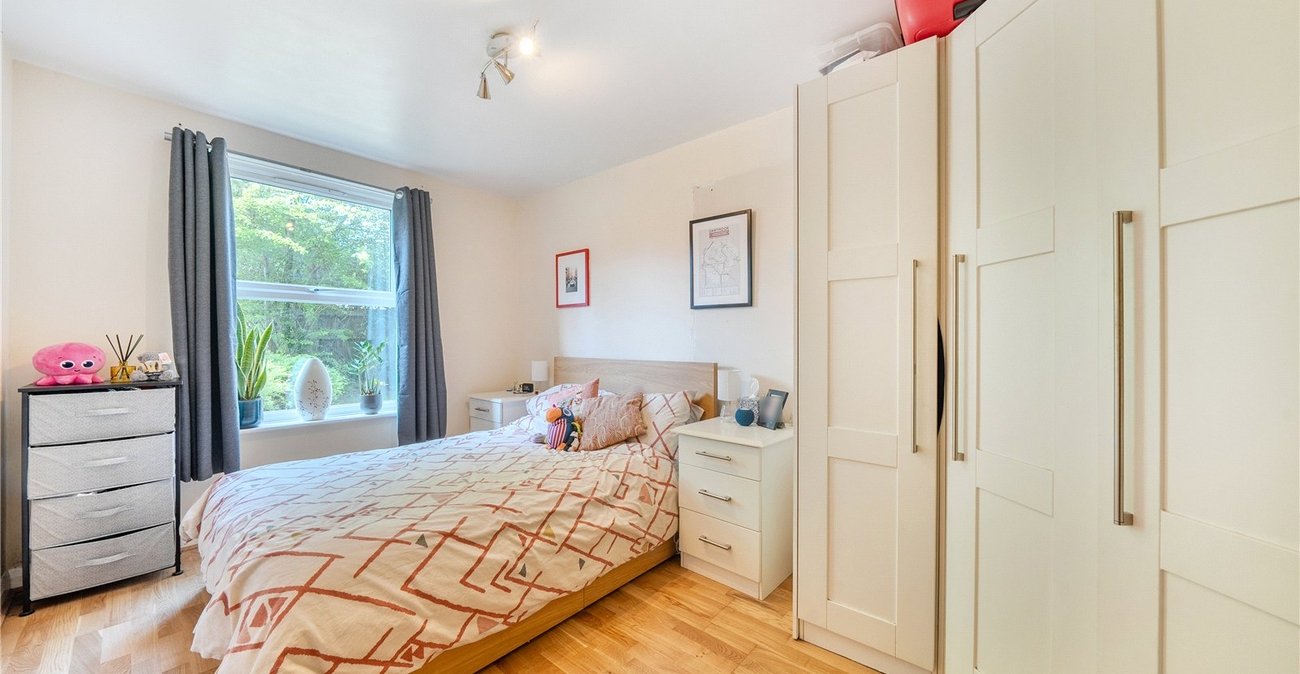 1 bedroom property for sale in London | Robinson Jackson