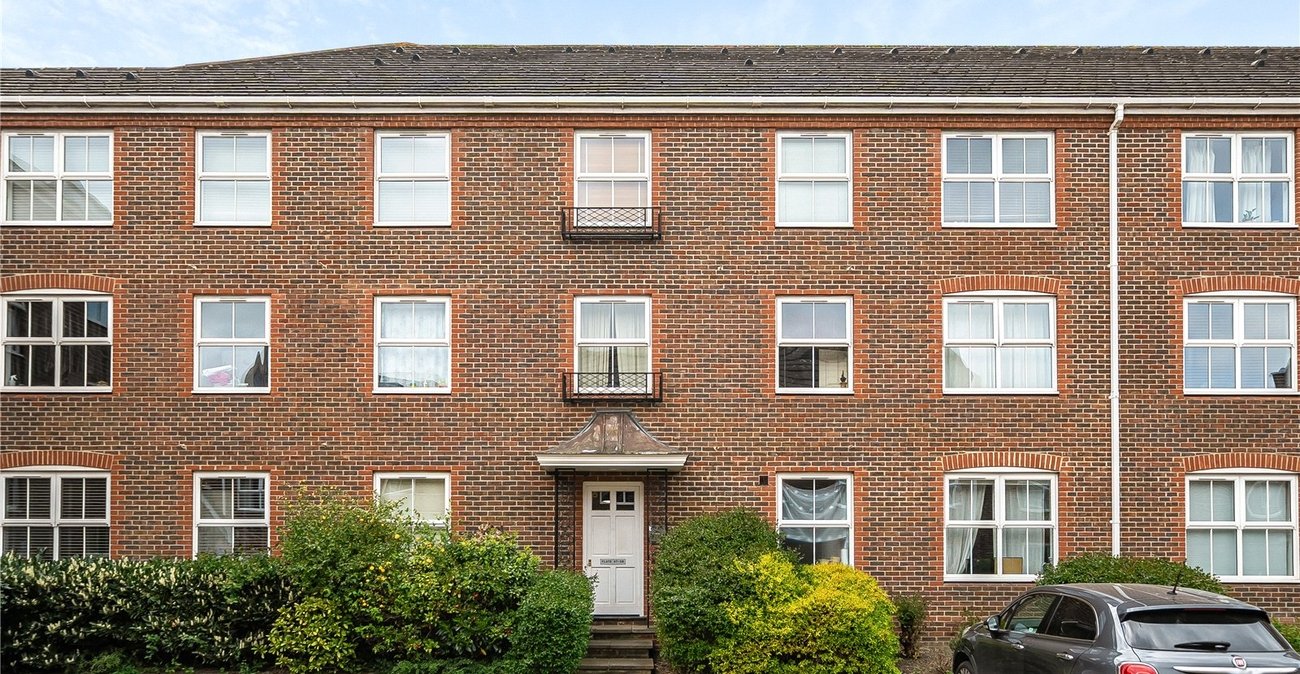1 bedroom property for sale in London | Robinson Jackson