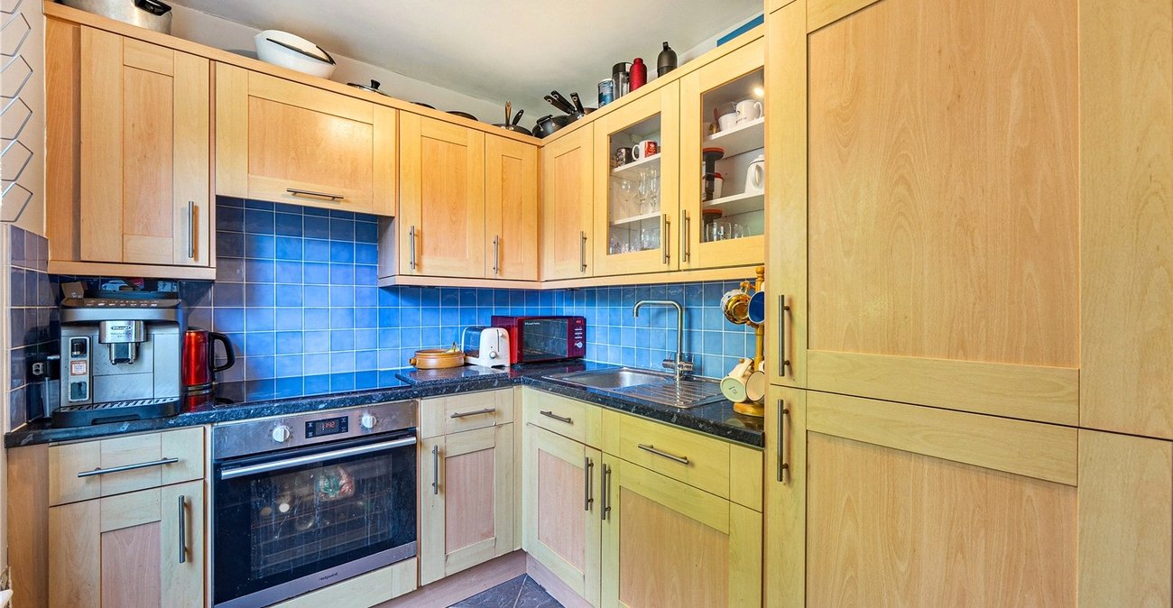1 bedroom property for sale in London | Robinson Jackson