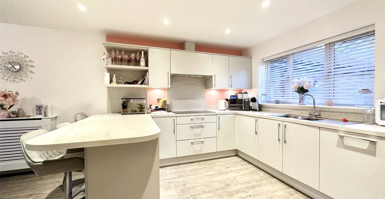 4 bedroom house for sale in Greenhithe | Robinson Jackson