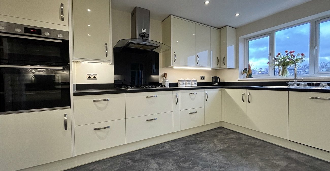 4 bedroom house for sale in Walderslade | Robinson Michael & Jackson