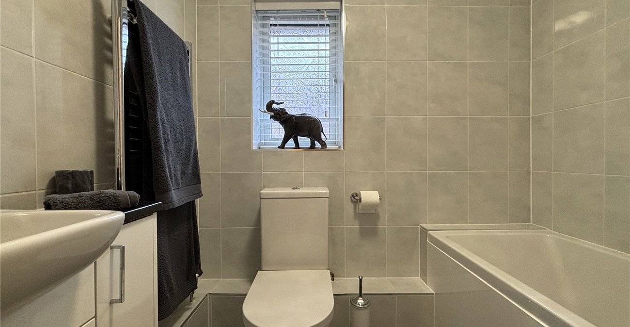 4 bedroom house for sale in Walderslade | Robinson Michael & Jackson