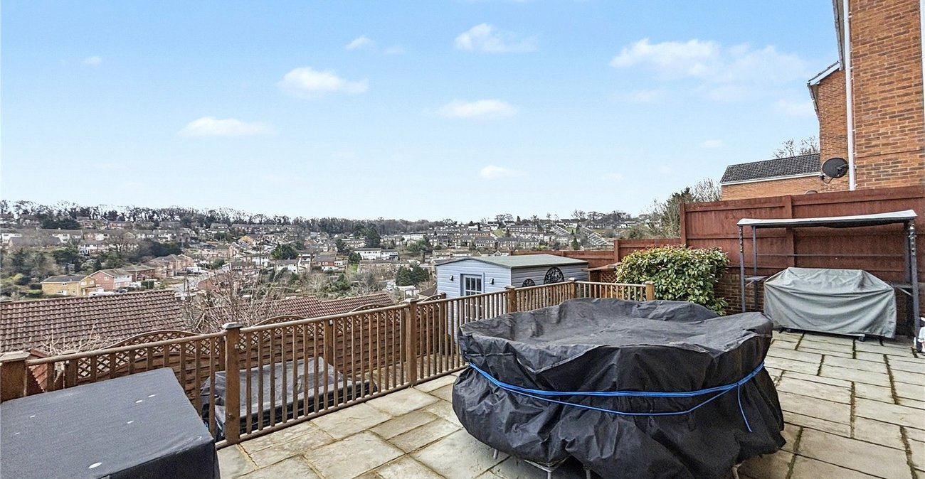 4 bedroom house for sale in Walderslade | Robinson Michael & Jackson