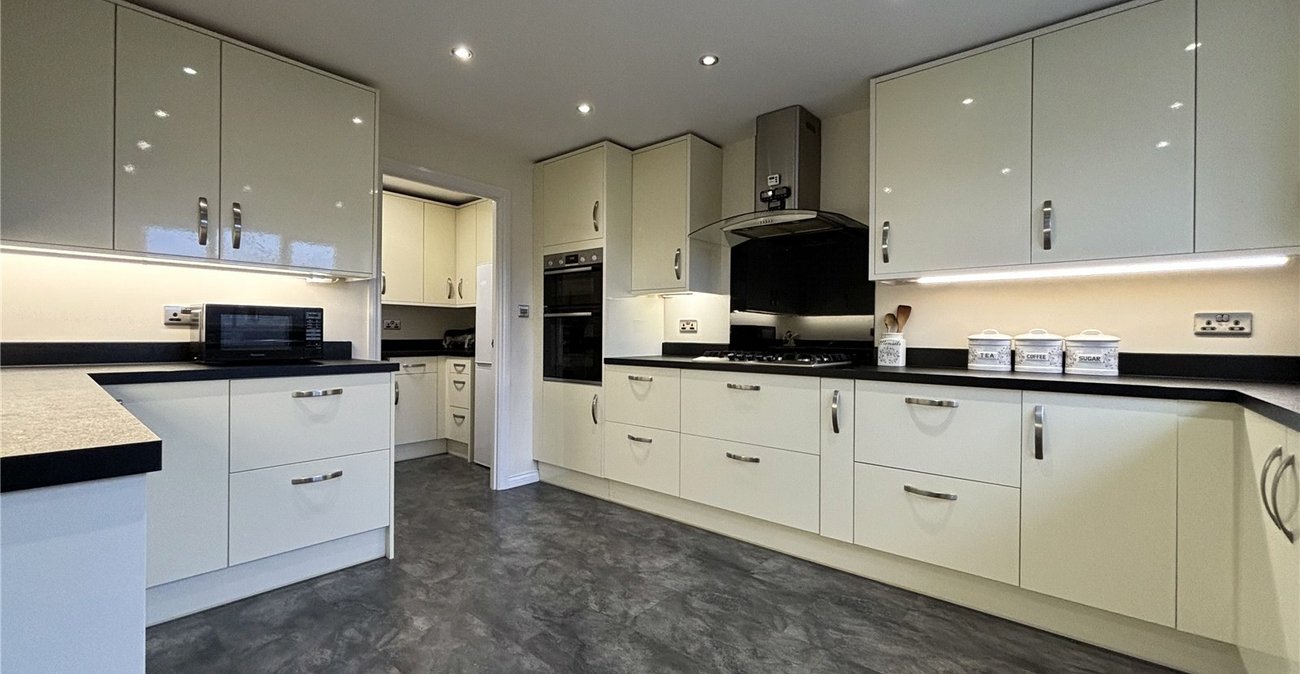 4 bedroom house for sale in Walderslade | Robinson Michael & Jackson