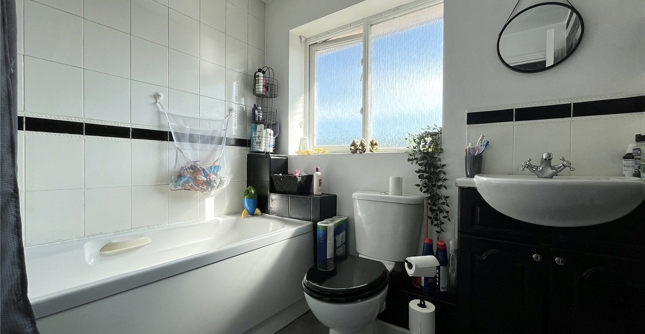 5 bedroom house for sale in Walderslade | Robinson Michael & Jackson