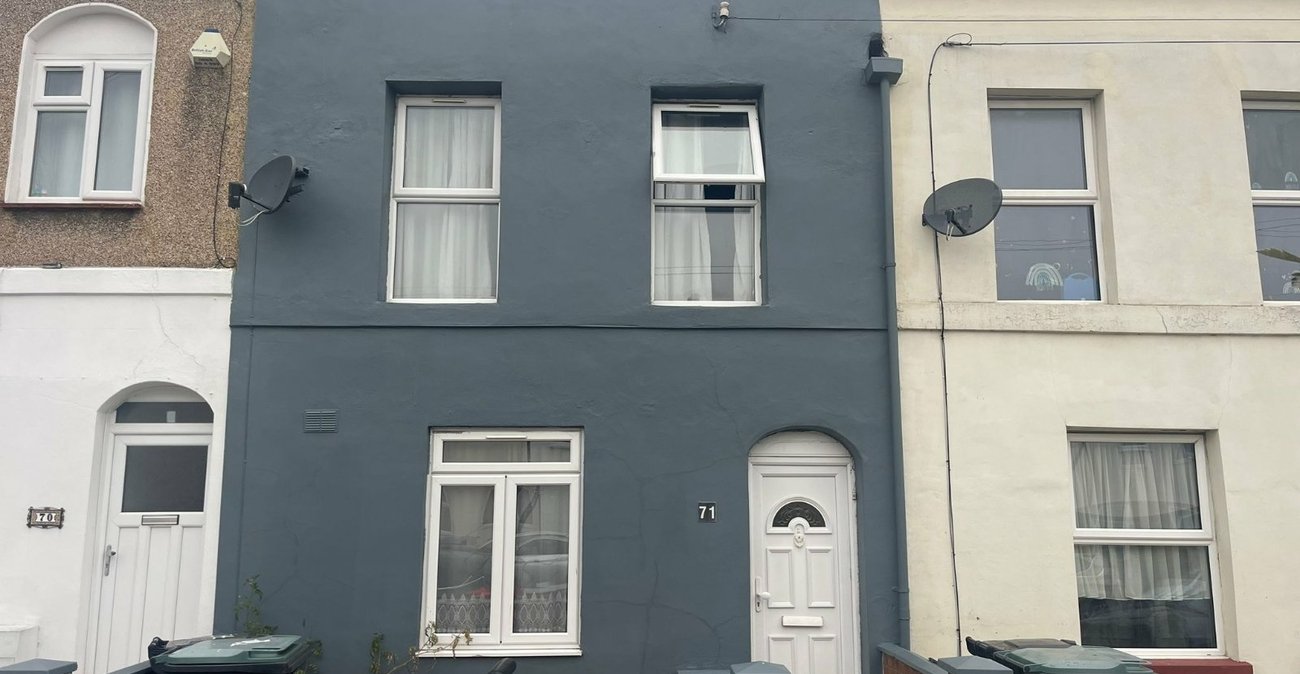 3 bedroom house for sale in Gravesend | Robinson Michael & Jackson