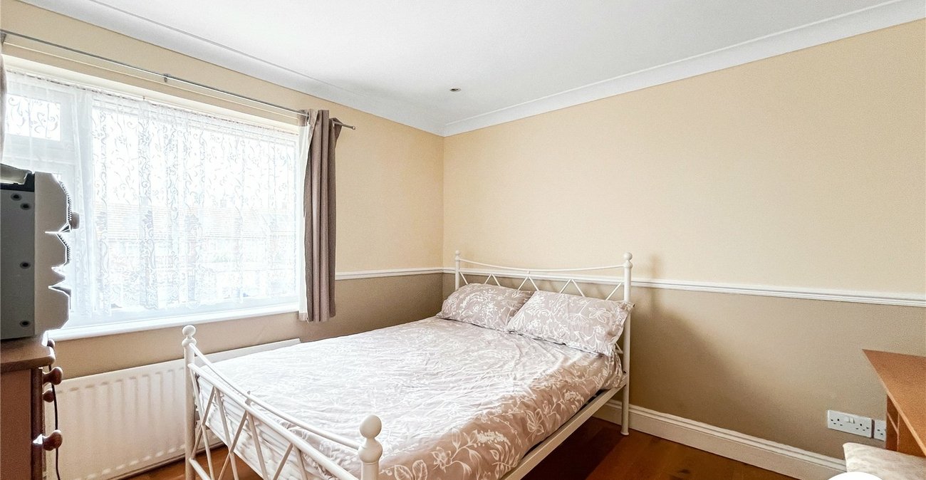 3 bedroom house for sale in Newington | Robinson Michael & Jackson