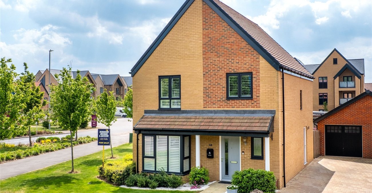 4 bedroom house for sale in Langley | Robinson Michael & Jackson