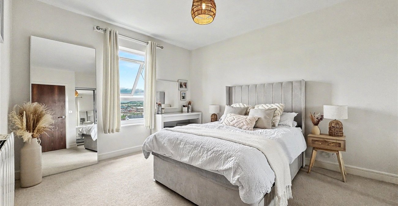 1 bedroom property for sale in Gillingham | Robinson Michael & Jackson