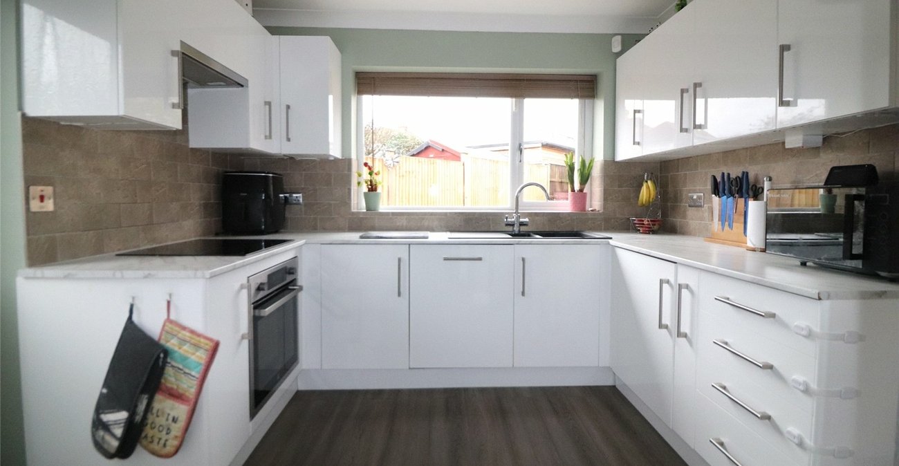 3 bedroom house for sale in Erith | Robinson Jackson