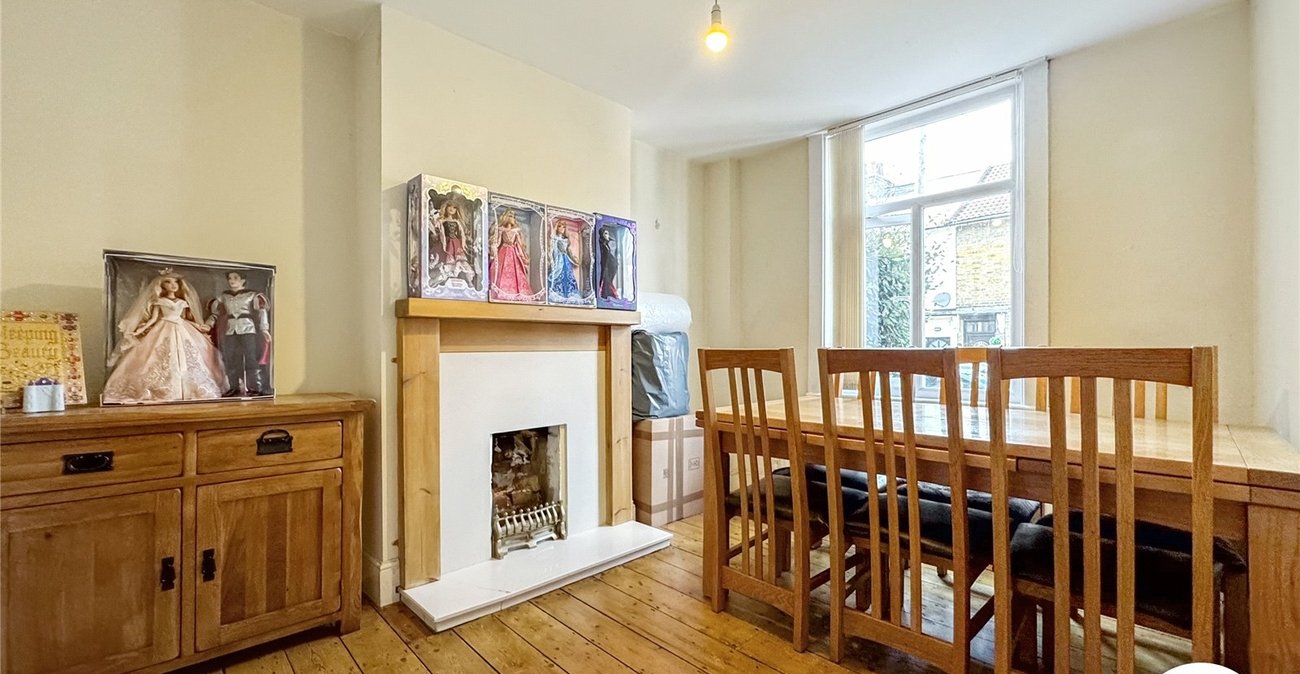 2 bedroom house for sale in Maidstone | Robinson Michael & Jackson