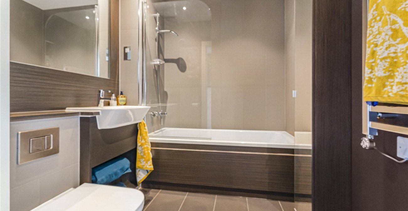 2 bedroom property for sale in Gillingham | Robinson Michael & Jackson