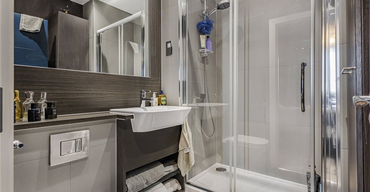 2 bedroom property for sale in Gillingham | Robinson Michael & Jackson