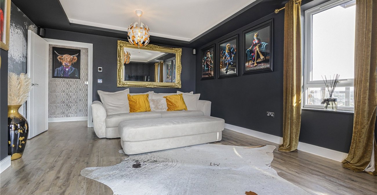 2 bedroom property for sale in Gillingham | Robinson Michael & Jackson