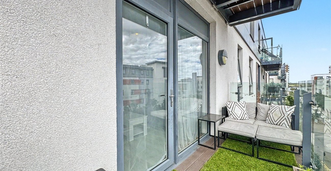 2 bedroom property for sale in Gillingham | Robinson Michael & Jackson