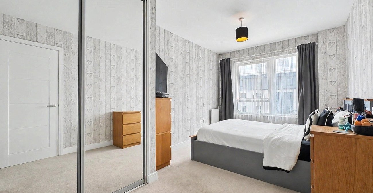 2 bedroom property for sale in Gillingham | Robinson Michael & Jackson