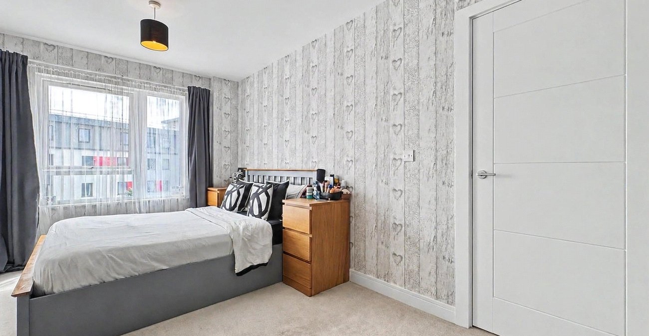 2 bedroom property for sale in Gillingham | Robinson Michael & Jackson