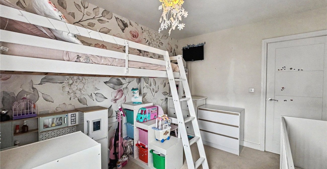 2 bedroom property for sale in Gillingham | Robinson Michael & Jackson