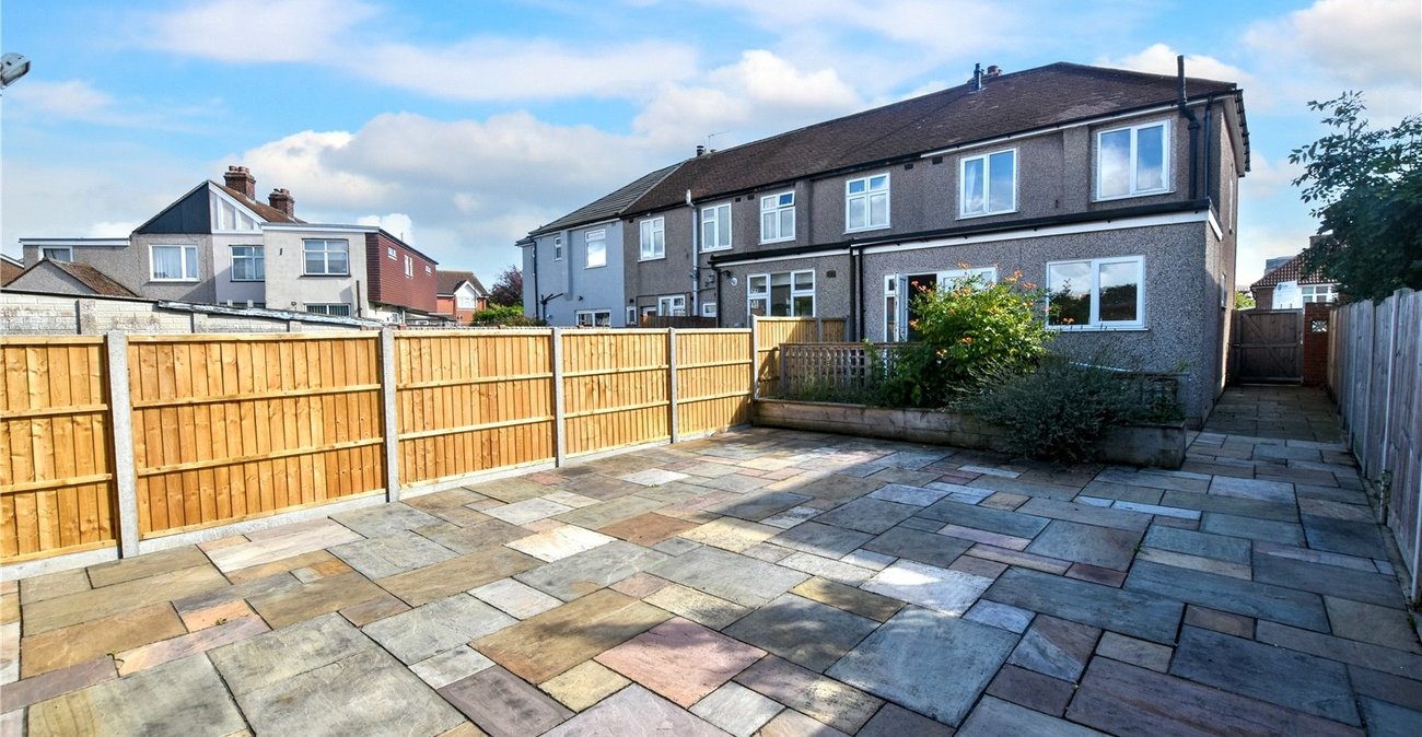 3 bedroom house for sale in Bexleyheath | Robinson Jackson