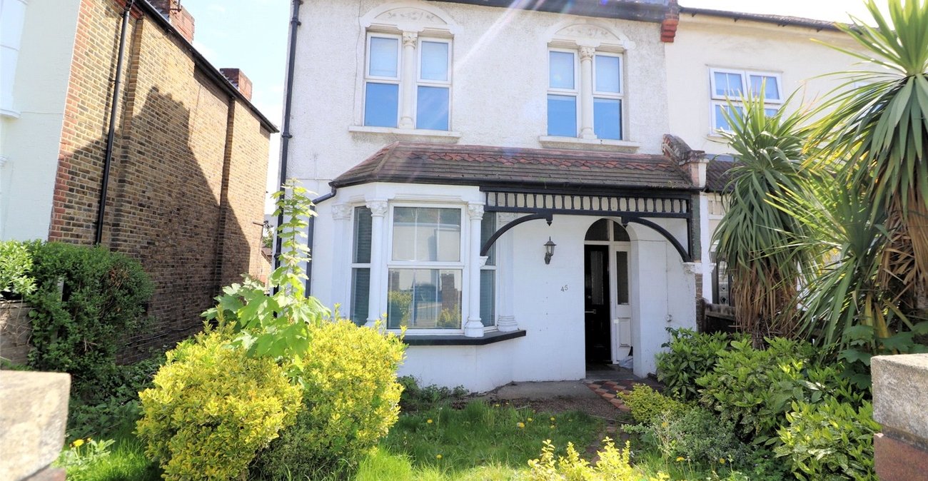3 bedroom property for sale in Erith | Robinson Jackson