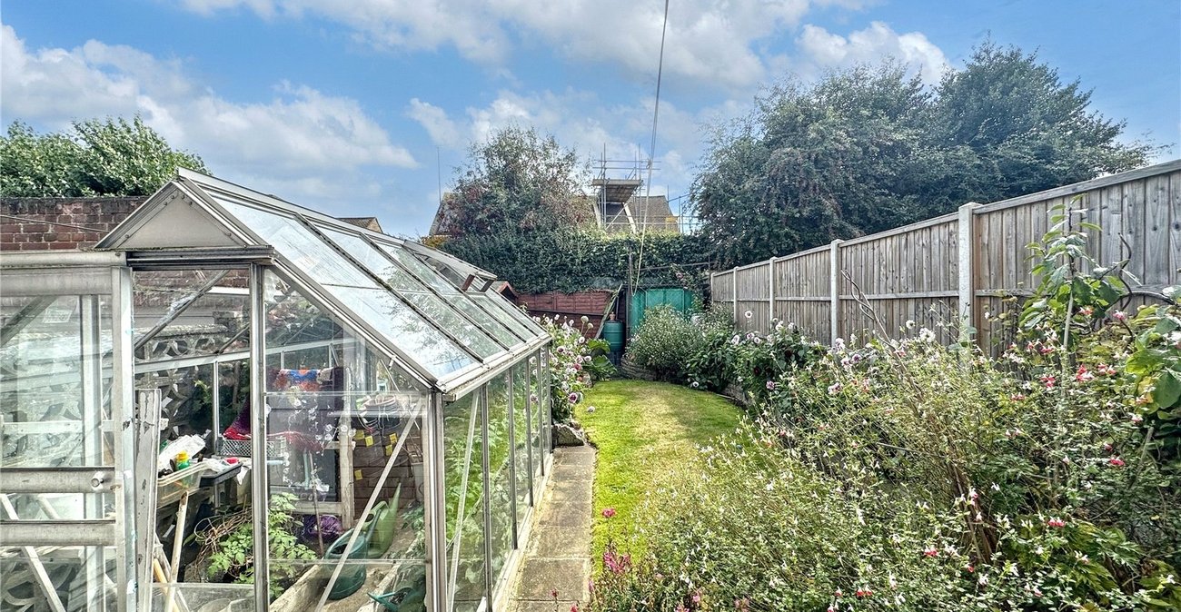 3 bedroom house for sale in Rainham | Robinson Michael & Jackson