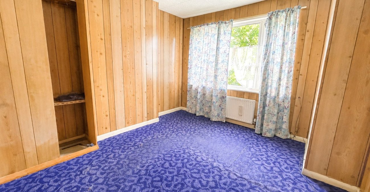 3 bedroom house for sale in London | Robinson Jackson