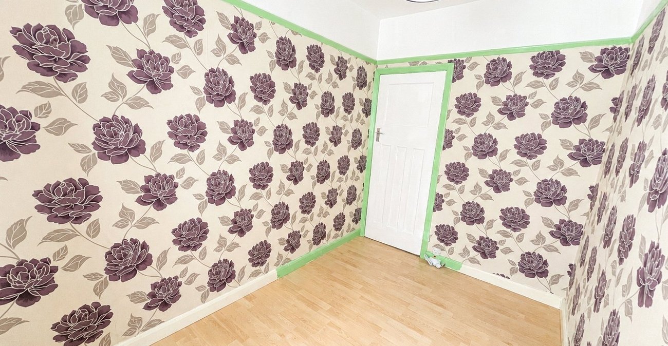 3 bedroom house for sale in London | Robinson Jackson