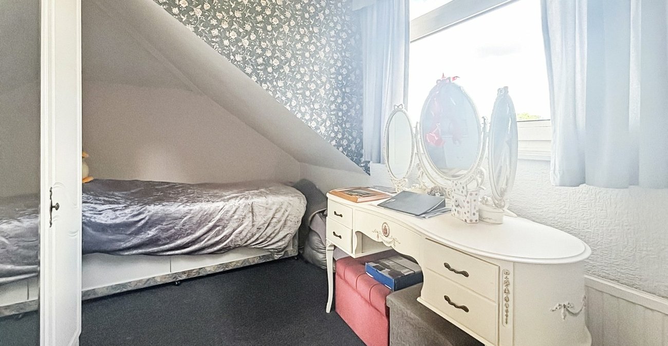 3 bedroom bungalow for sale in Bexley | Robinson Jackson