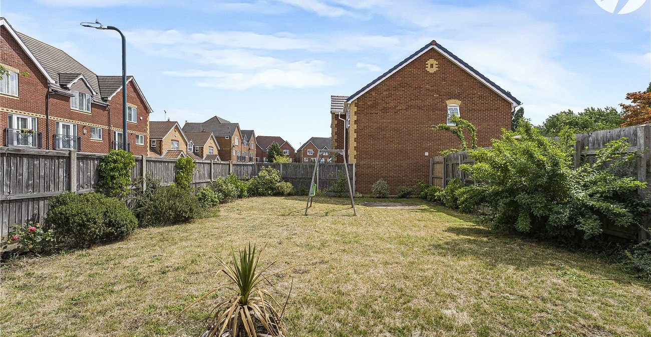 3 bedroom house for sale in Swanscombe | Robinson Jackson