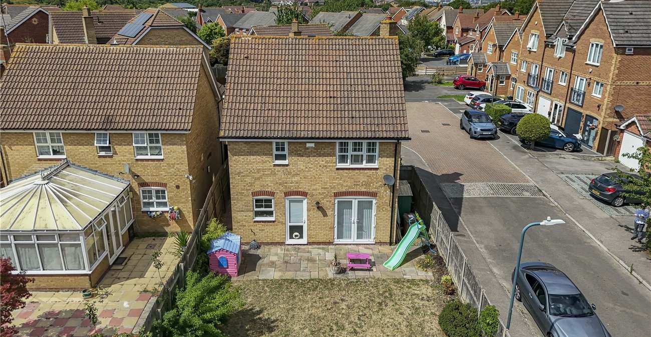 3 bedroom house for sale in Swanscombe | Robinson Jackson