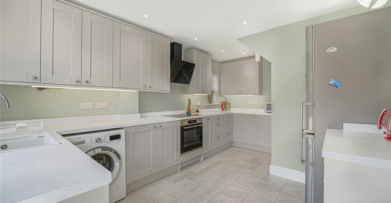 3 bedroom house for sale in Swanscombe | Robinson Jackson