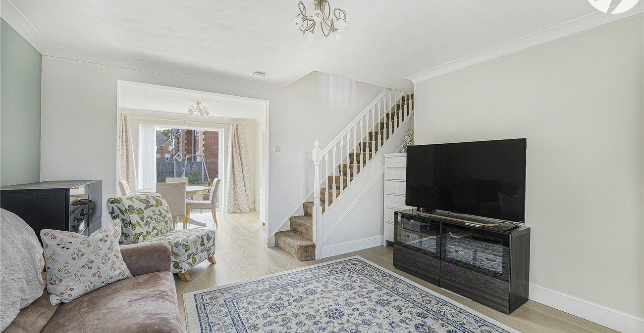 3 bedroom house for sale in Swanscombe | Robinson Jackson