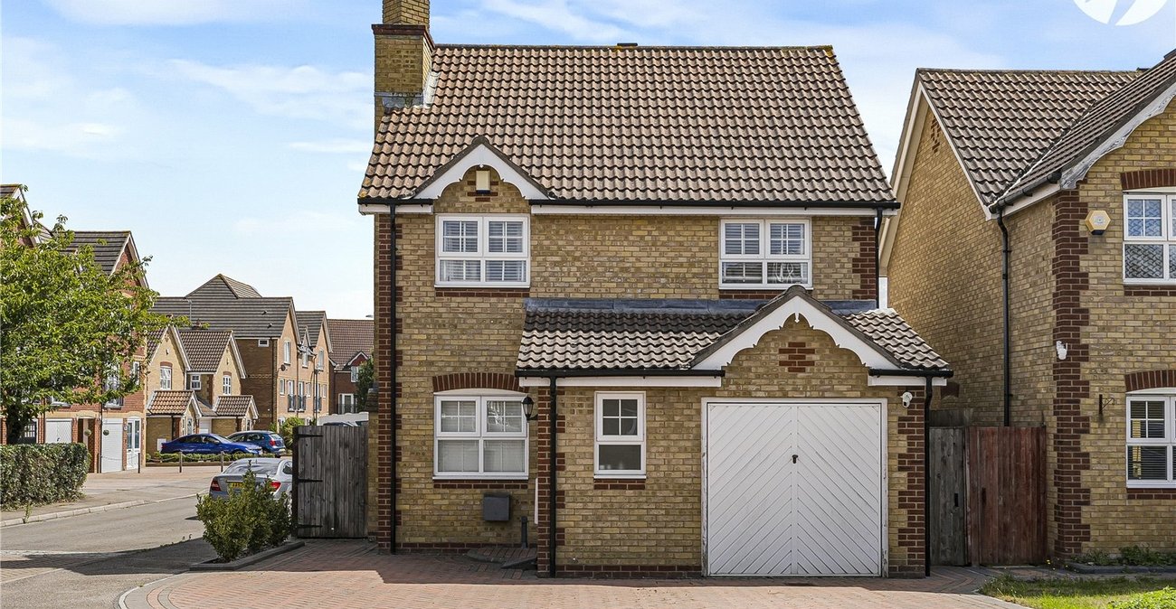 3 bedroom house for sale in Swanscombe | Robinson Jackson