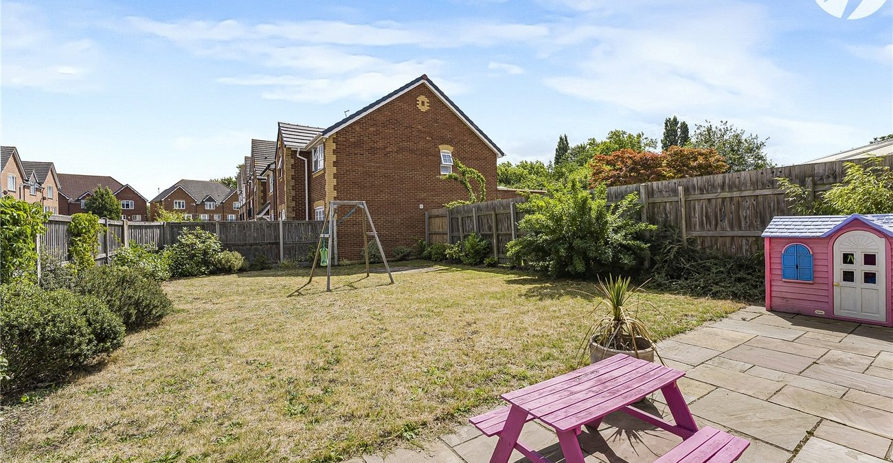 3 bedroom house for sale in Swanscombe | Robinson Jackson