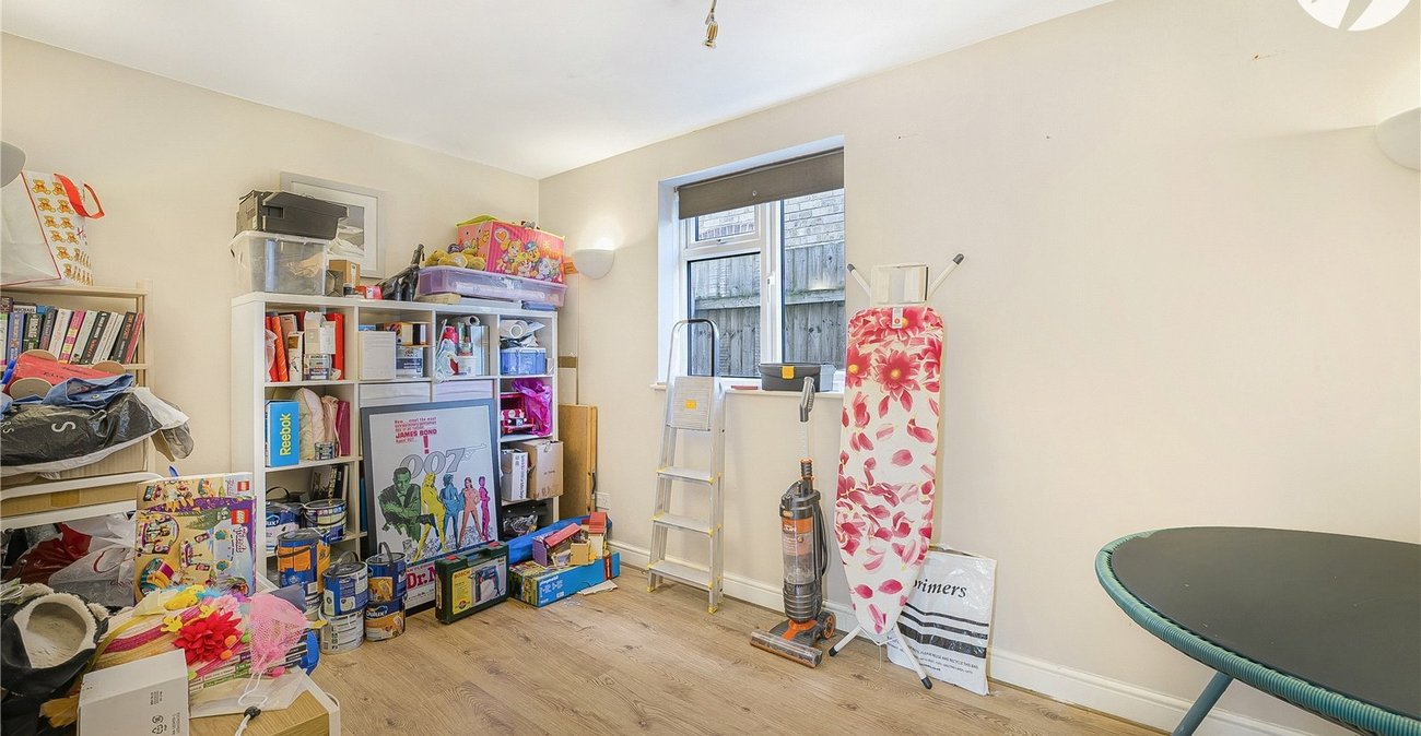 3 bedroom house for sale in Swanscombe | Robinson Jackson