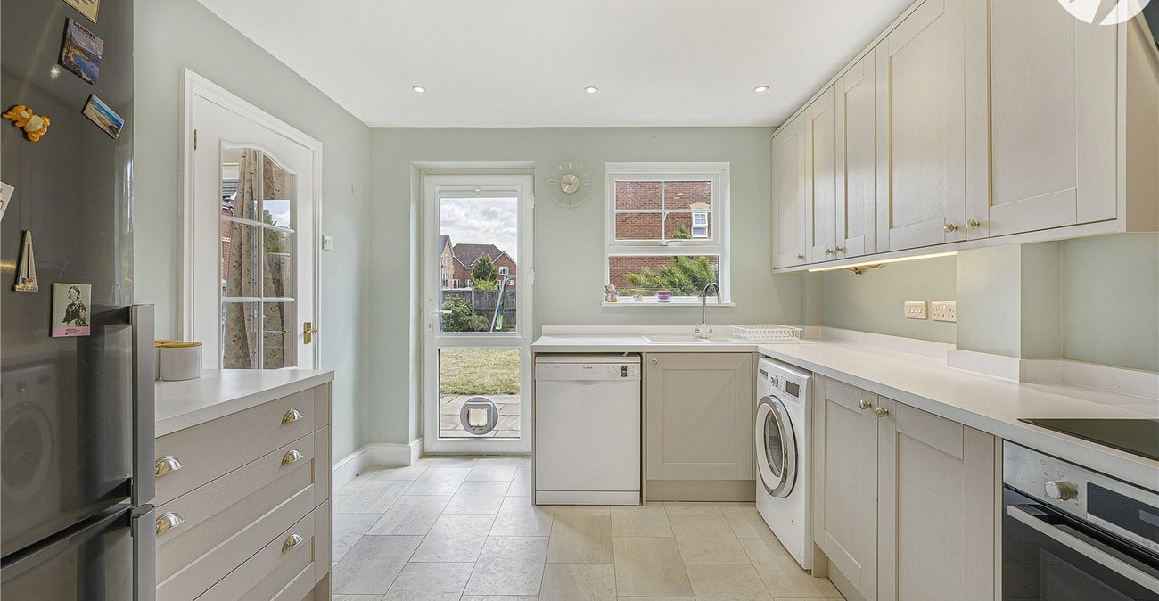 3 bedroom house for sale in Swanscombe | Robinson Jackson