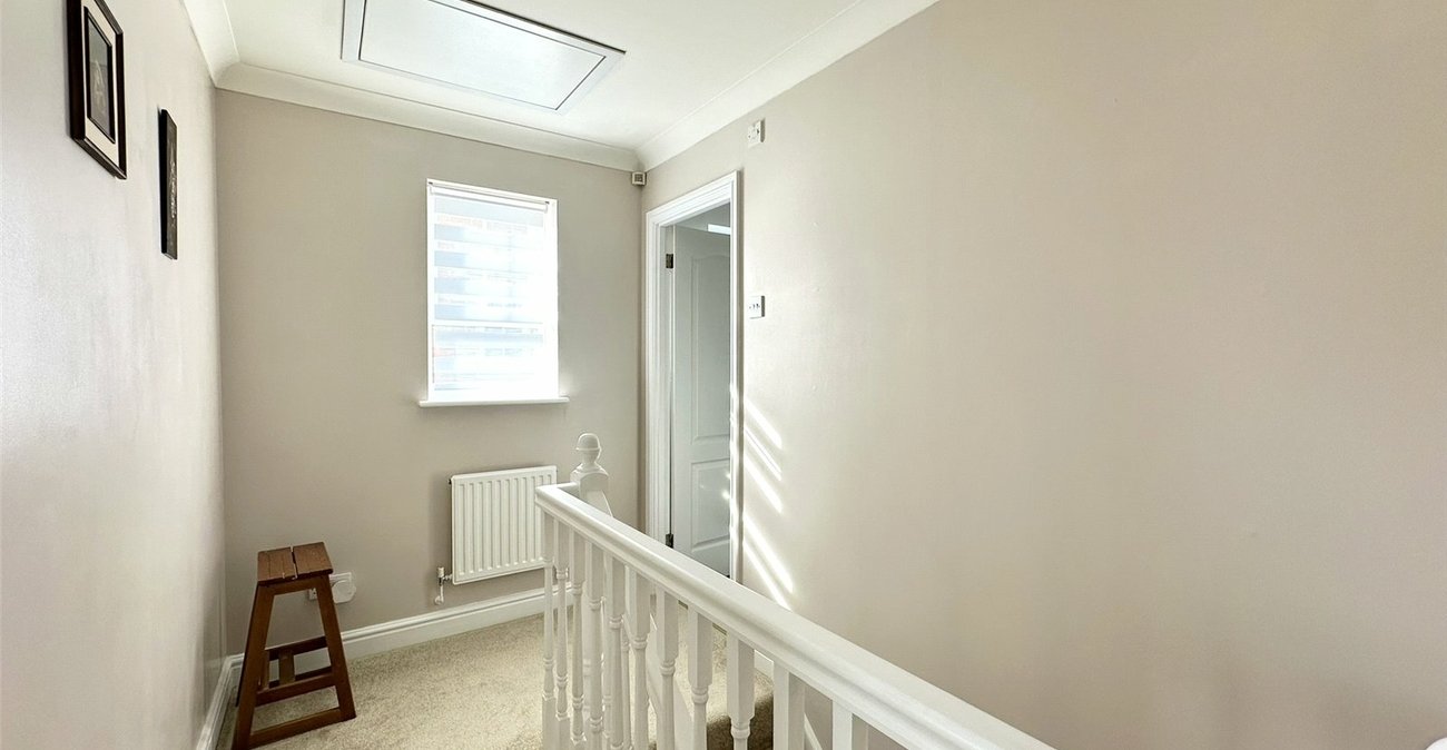 3 bedroom house for sale in Swanscombe | Robinson Jackson