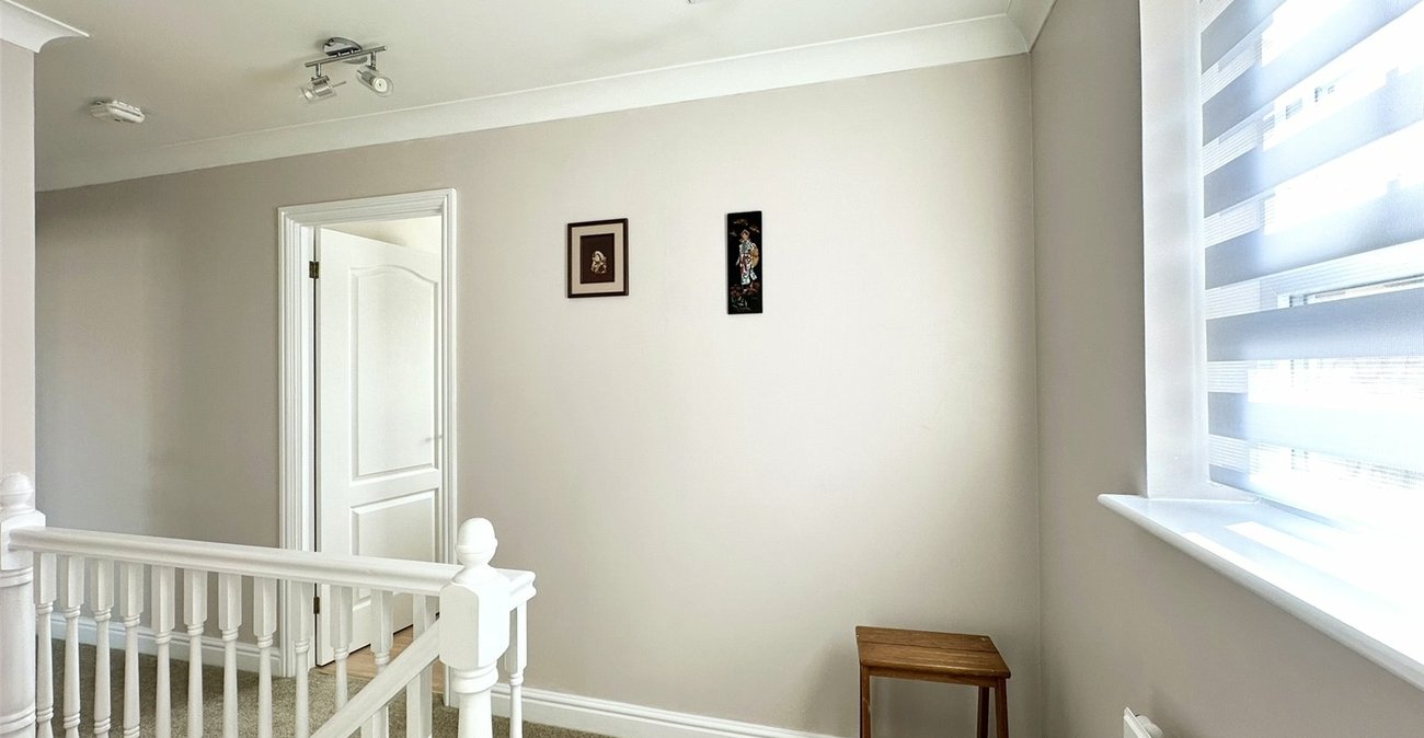 3 bedroom house for sale in Swanscombe | Robinson Jackson