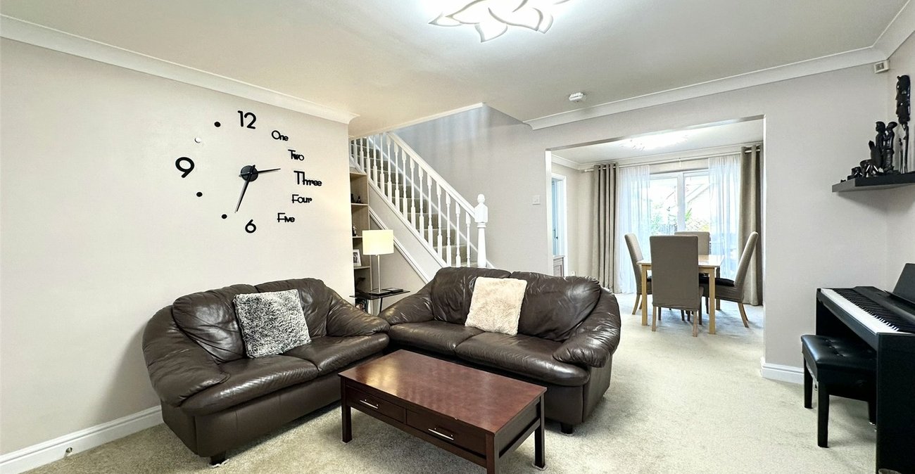 3 bedroom house for sale in Swanscombe | Robinson Jackson