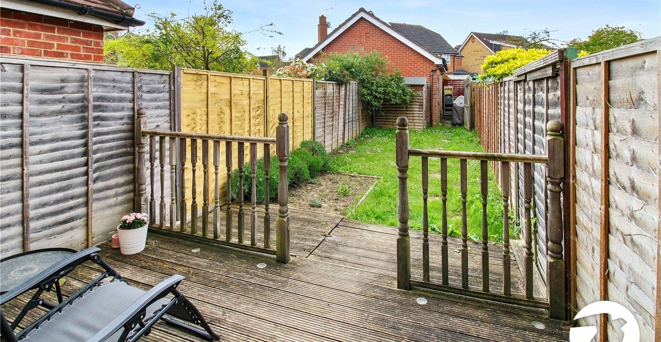 2 bedroom house for sale in Swanscombe | Robinson Jackson