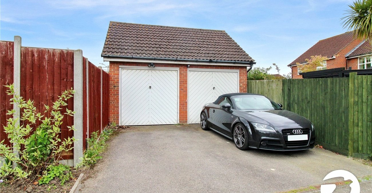 2 bedroom house for sale in Swanscombe | Robinson Jackson