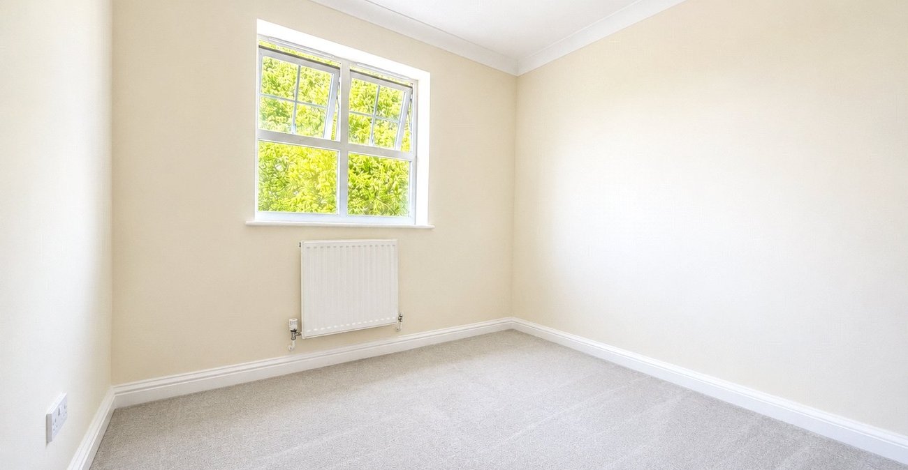 4 bedroom house for sale in Swanscombe | Robinson Jackson