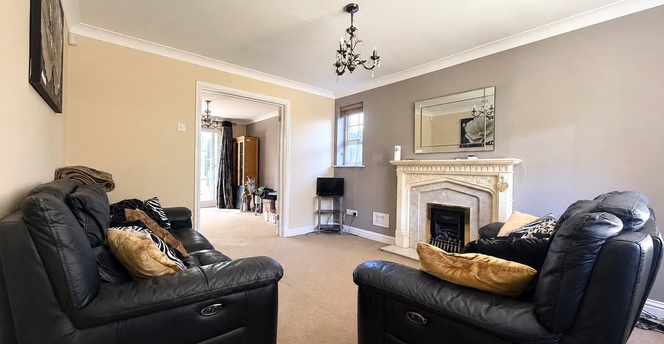 4 bedroom house for sale in Swanscombe | Robinson Jackson