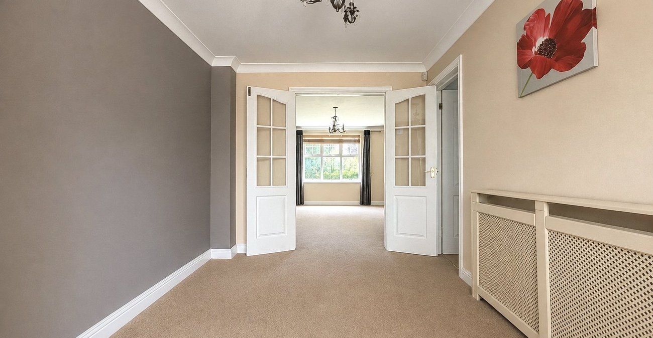 4 bedroom house for sale in Swanscombe | Robinson Jackson