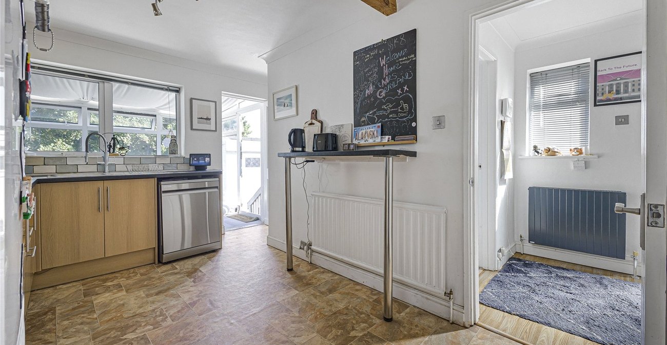 3 bedroom house for sale in Rochester | Robinson Michael & Jackson
